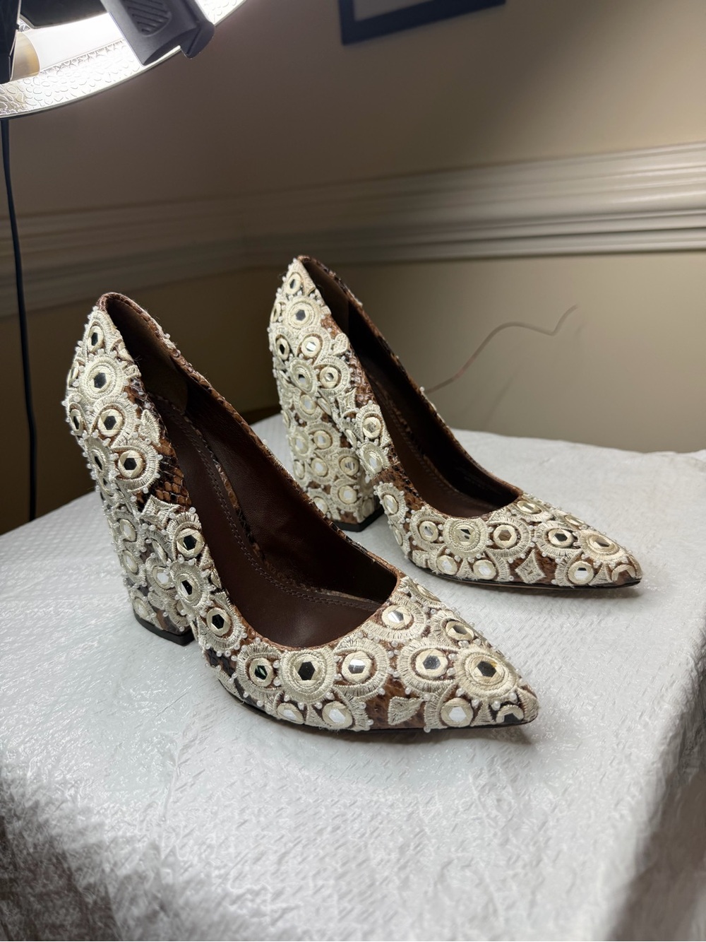 Burch
Tory Burch Francesca Roccia Python heels women's Size 8 - Picture 6 of 12